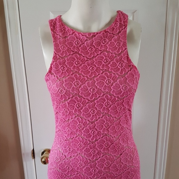 ❤Va Va Voom❤New Eyelet Pink Bodycon dress - Picture 2 of 3